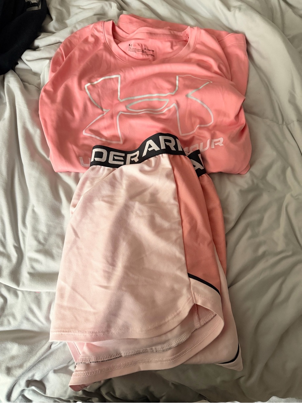Pink under armour outfit